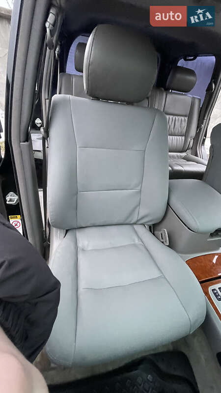 Внедорожник / Кроссовер Toyota Land Cruiser 2003 в Киеве