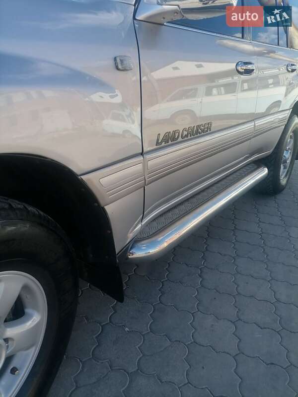 Позашляховик / Кросовер Toyota Land Cruiser 1999 в Великій Михайлівці