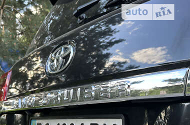 Внедорожник / Кроссовер Toyota Land Cruiser 2012 в Дрогобыче