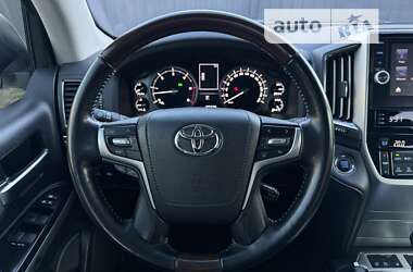 Внедорожник / Кроссовер Toyota Land Cruiser 2019 в Киеве