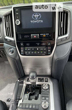Позашляховик / Кросовер Toyota Land Cruiser 2020 в Дніпрі