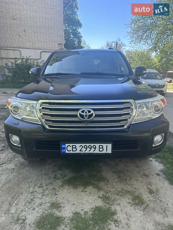 Позашляховик / Кросовер Toyota Land Cruiser 2013 в Чернігові