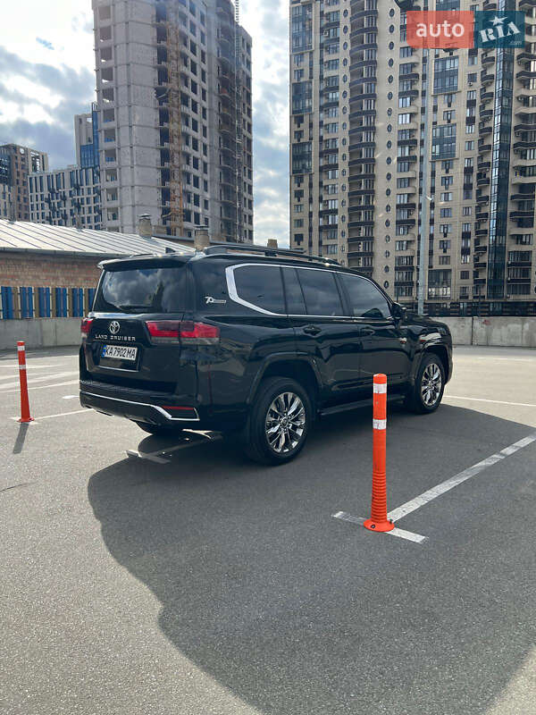 Внедорожник / Кроссовер Toyota Land Cruiser 2021 в Киеве