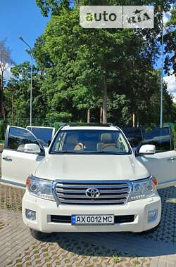 Внедорожник / Кроссовер Toyota Land Cruiser 2012 в Харькове