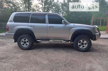 Внедорожник / Кроссовер Toyota Land Cruiser 2003 в Тячеве