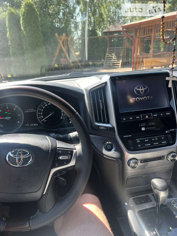 Внедорожник / Кроссовер Toyota Land Cruiser 2017 в Жидачове