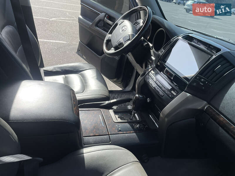 Внедорожник / Кроссовер Toyota Land Cruiser 2008 в Киеве