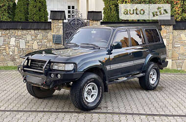 Внедорожник / Кроссовер Toyota Land Cruiser 1997 в Сваляве