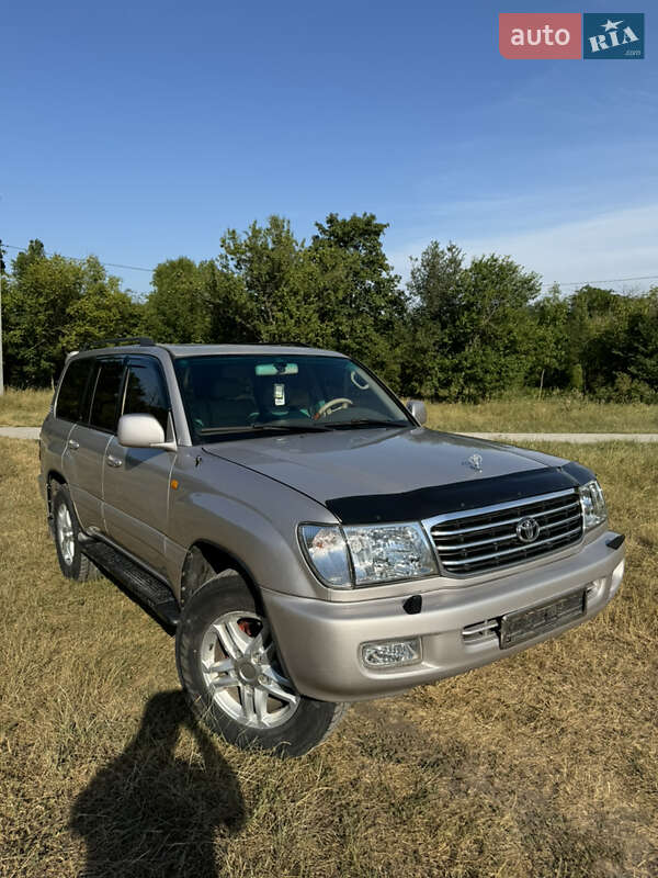 Внедорожник / Кроссовер Toyota Land Cruiser 2001 в Кропивницком