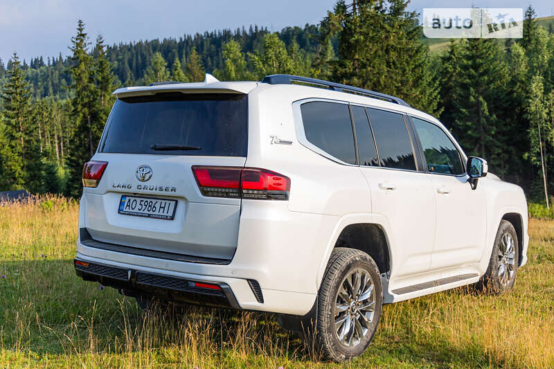 Внедорожник / Кроссовер Toyota Land Cruiser 2021 в Полянице