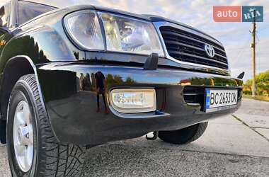 Позашляховик / Кросовер Toyota Land Cruiser 2001 в 