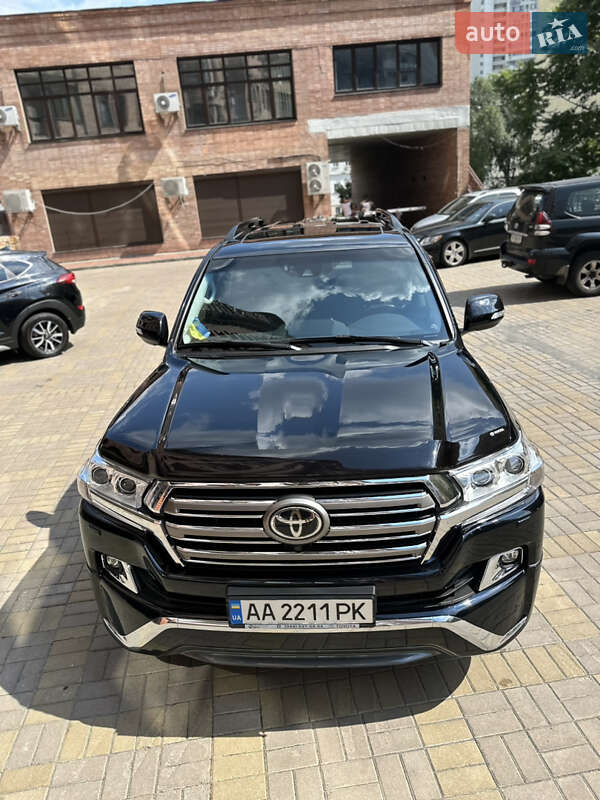 Внедорожник / Кроссовер Toyota Land Cruiser 2016 в Киеве
