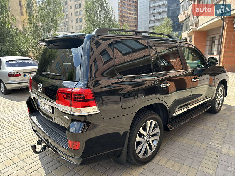 Внедорожник / Кроссовер Toyota Land Cruiser 2016 в Киеве