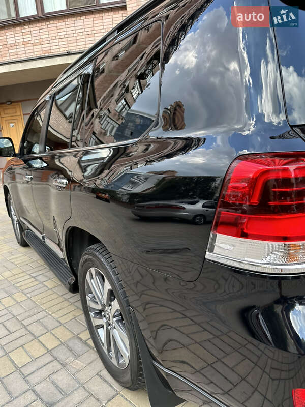 Внедорожник / Кроссовер Toyota Land Cruiser 2016 в Киеве