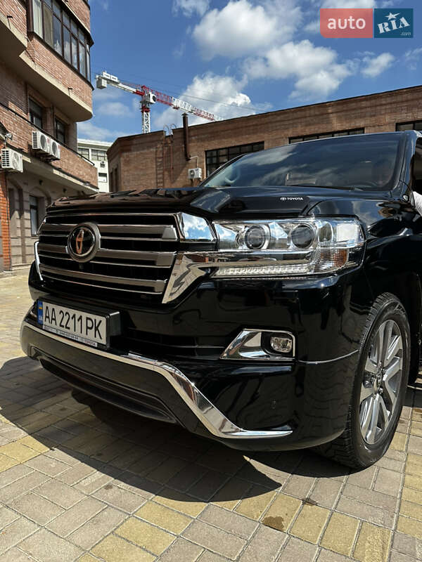 Внедорожник / Кроссовер Toyota Land Cruiser 2016 в Киеве
