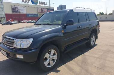 Внедорожник / Кроссовер Toyota Land Cruiser 2001 в 