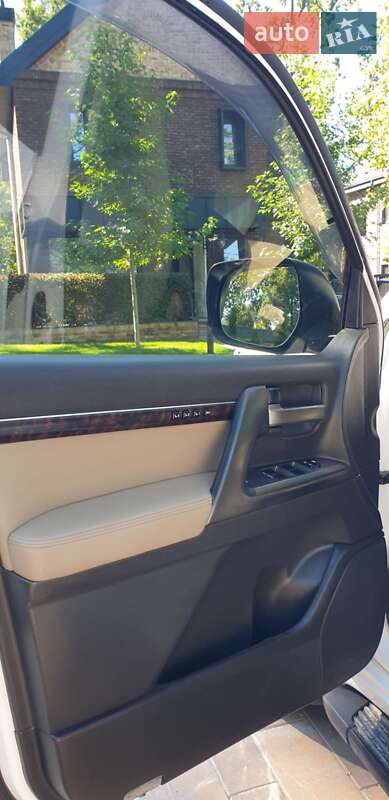 Внедорожник / Кроссовер Toyota Land Cruiser 2008 в Киеве