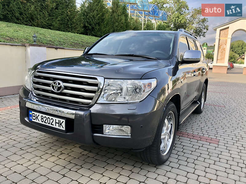 Внедорожник / Кроссовер Toyota Land Cruiser 2008 в Остроге фото 4 Внедорожник / Кроссовер Toyota Land Cruiser 2008 в Остроге