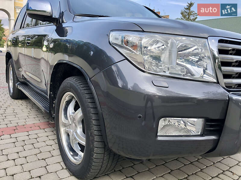 Внедорожник / Кроссовер Toyota Land Cruiser 2008 в Остроге фото 10 Внедорожник / Кроссовер Toyota Land Cruiser 2008 в Остроге