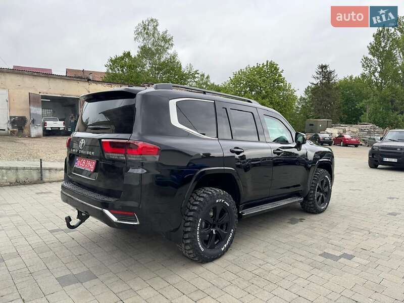 Внедорожник / Кроссовер Toyota Land Cruiser 2024 в Киеве