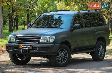 Внедорожник / Кроссовер Toyota Land Cruiser 1999 в 