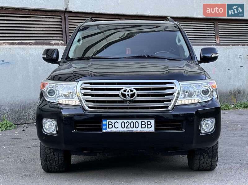 Позашляховик / Кросовер Toyota Land Cruiser 2013 в Львові