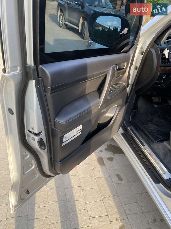 Внедорожник / Кроссовер Toyota Land Cruiser 2011 в Львове