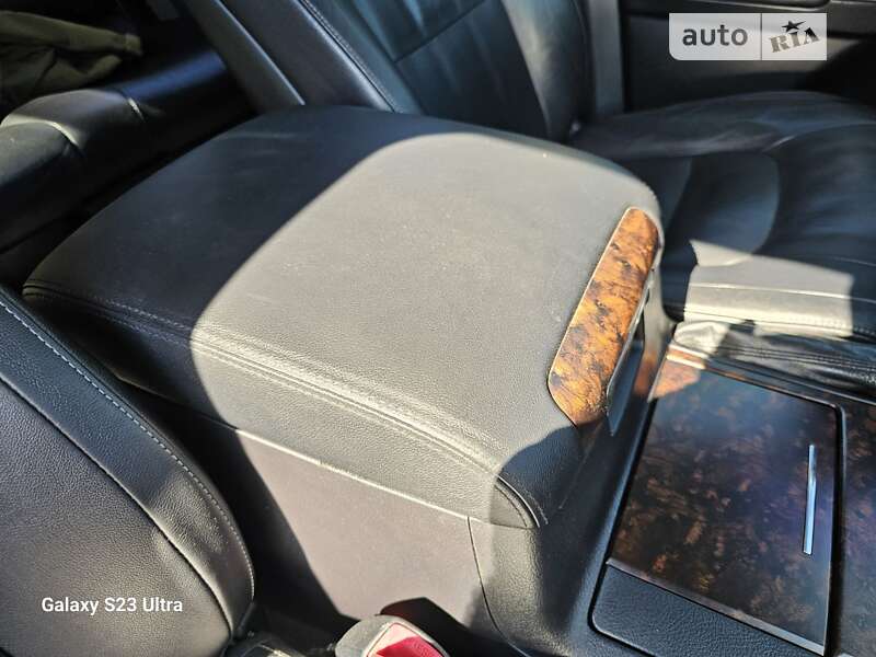 Внедорожник / Кроссовер Toyota Land Cruiser 2012 в Сквире