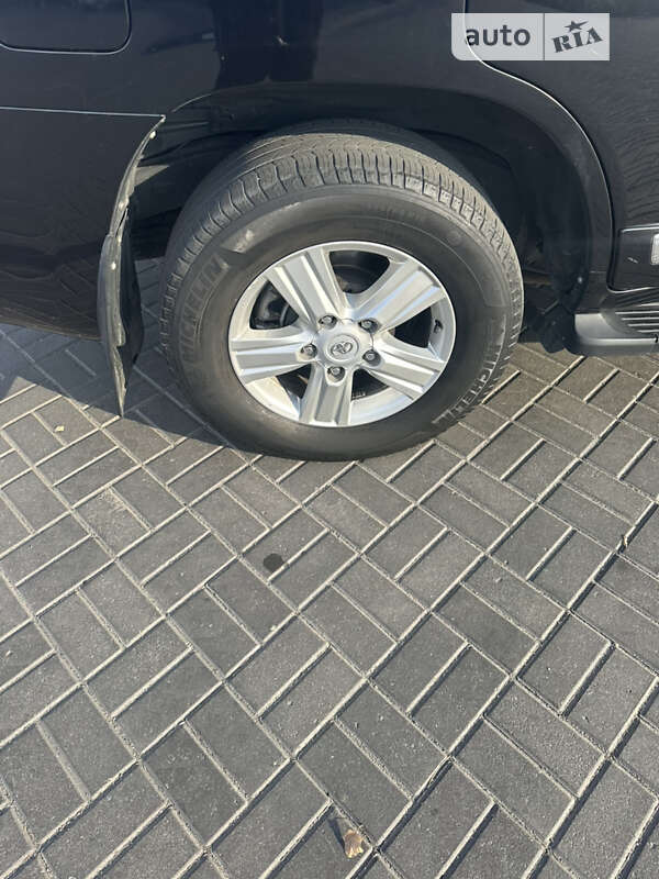 Внедорожник / Кроссовер Toyota Land Cruiser 2013 в Днепре