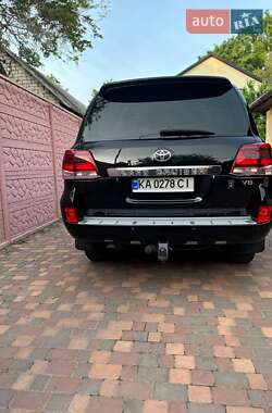 Внедорожник / Кроссовер Toyota Land Cruiser 2008 в 