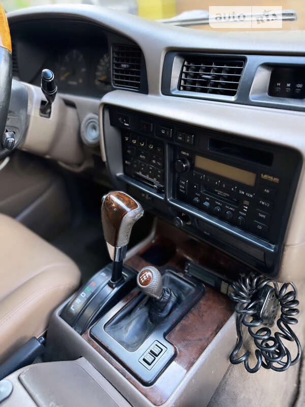 Позашляховик / Кросовер Toyota Land Cruiser 1997 в Лазещині