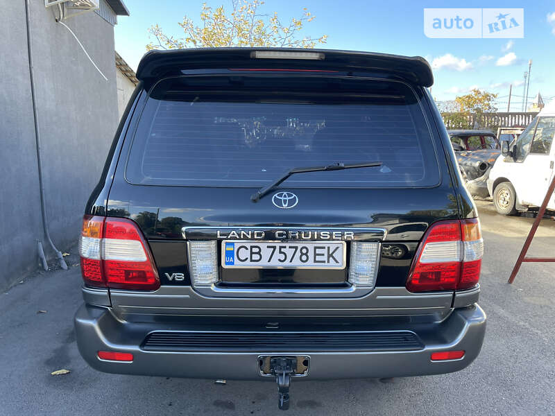 Внедорожник / Кроссовер Toyota Land Cruiser 2006 в Чернигове