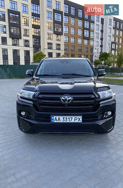 Внедорожник / Кроссовер Toyota Land Cruiser 2015 в Киеве