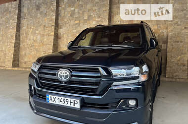 Внедорожник / Кроссовер Toyota Land Cruiser 2019 в Киеве