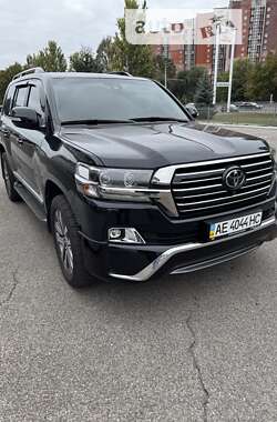 Позашляховик / Кросовер Toyota Land Cruiser 2017 в Дніпрі