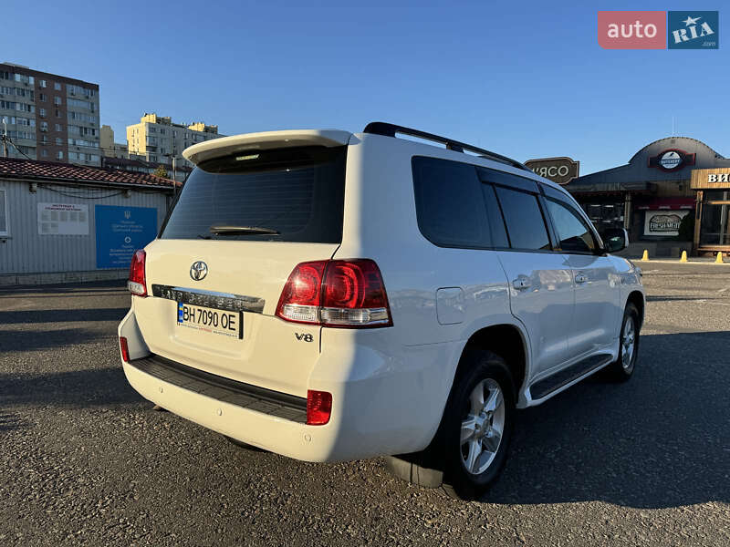 Позашляховик / Кросовер Toyota Land Cruiser 2010 в Одесі