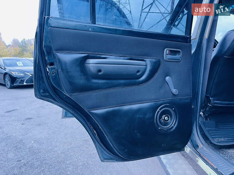 Внедорожник / Кроссовер Toyota Land Cruiser 1997 в Харькове