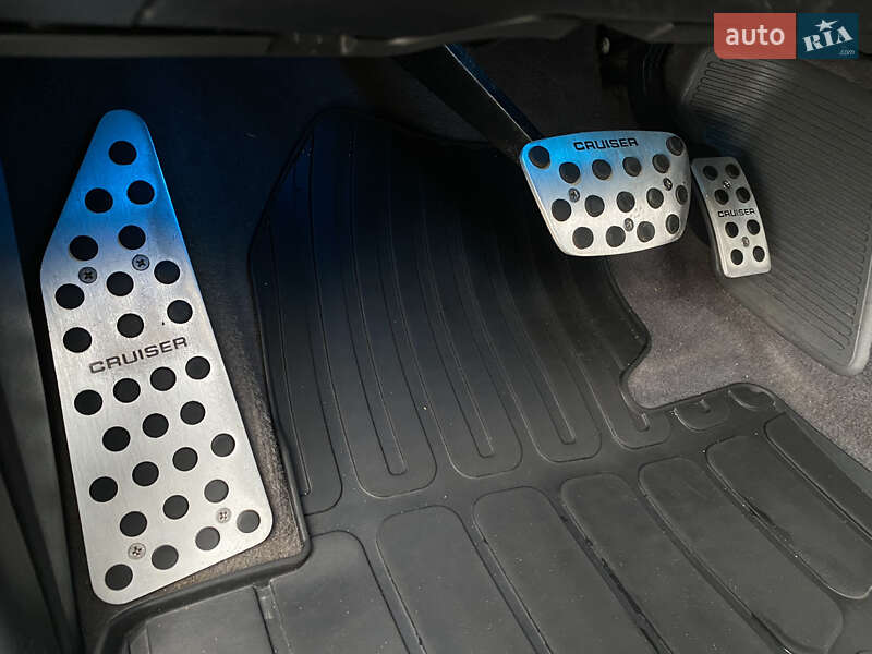 Внедорожник / Кроссовер Toyota Land Cruiser 2008 в Смеле