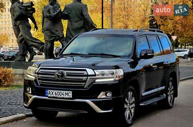 Внедорожник / Кроссовер Toyota Land Cruiser 2015 в Стрые