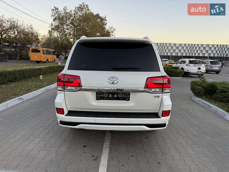 Внедорожник / Кроссовер Toyota Land Cruiser 2018 в Одессе фото 19 Внедорожник / Кроссовер Toyota Land Cruiser 2018 в Одессе