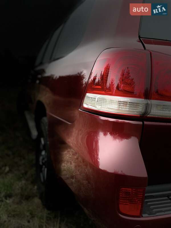 Внедорожник / Кроссовер Toyota Land Cruiser 2008 в Киеве