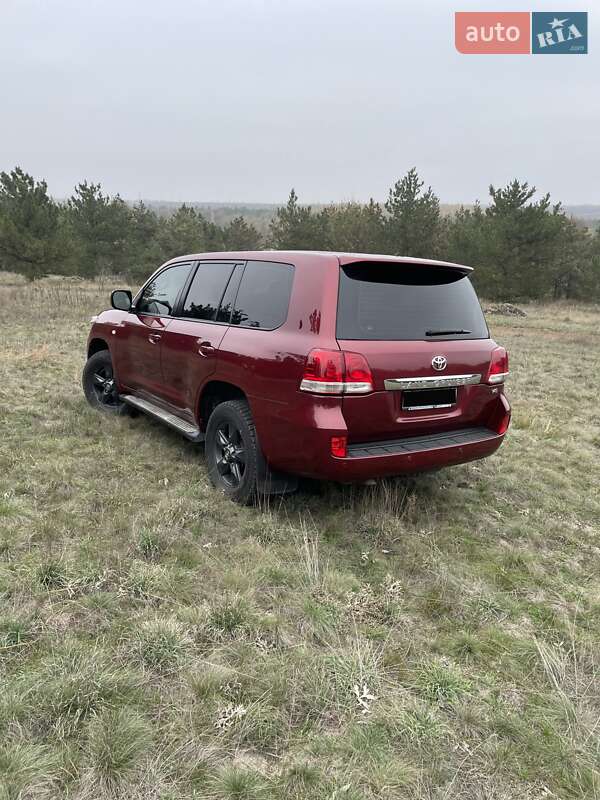 Внедорожник / Кроссовер Toyota Land Cruiser 2008 в Киеве