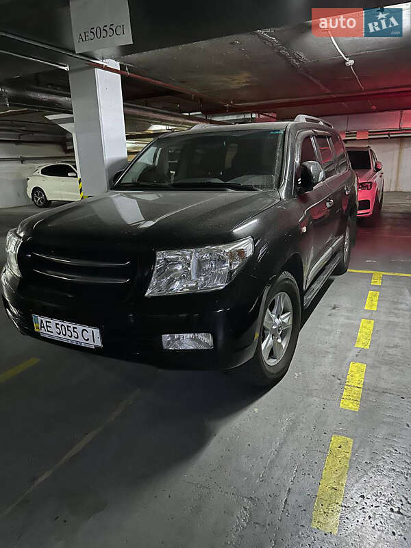 Внедорожник / Кроссовер Toyota Land Cruiser 2011 в Днепре