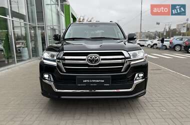 Внедорожник / Кроссовер Toyota Land Cruiser 2017 в Киеве