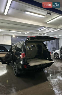Внедорожник / Кроссовер Toyota Land Cruiser 2008 в 