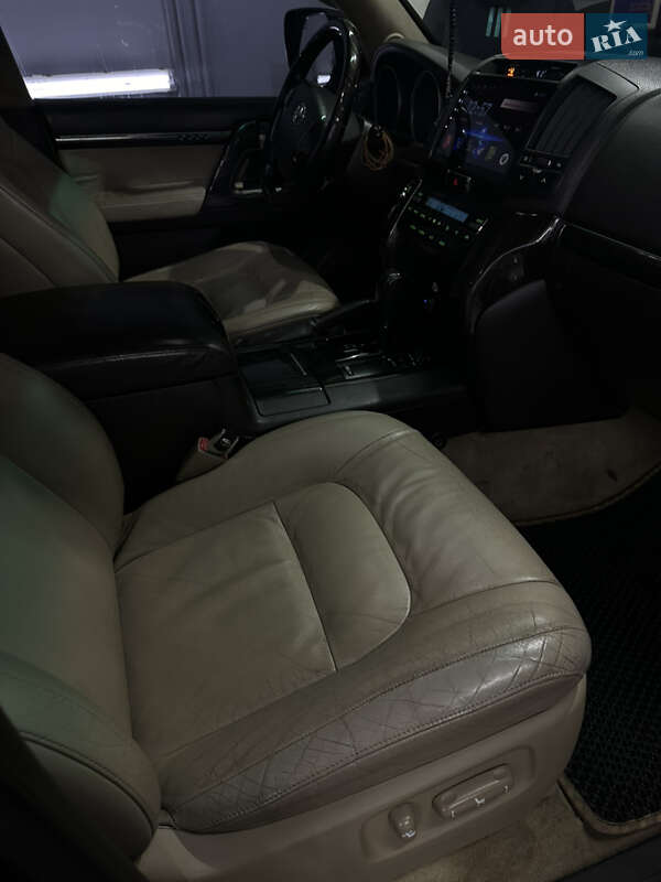 Внедорожник / Кроссовер Toyota Land Cruiser 2008 в Полтаве фото 25 Внедорожник / Кроссовер Toyota Land Cruiser 2008 в Полтаве