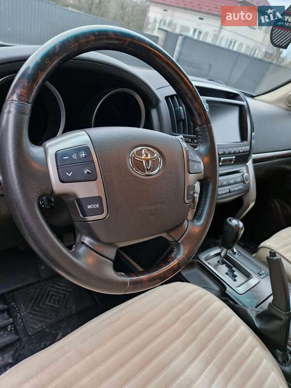 Внедорожник / Кроссовер Toyota Land Cruiser 2008 в Львове