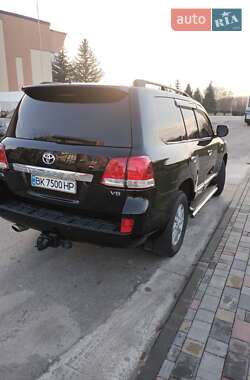 Внедорожник / Кроссовер Toyota Land Cruiser 2008 в 