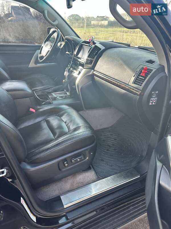Внедорожник / Кроссовер Toyota Land Cruiser 2012 в Киеве