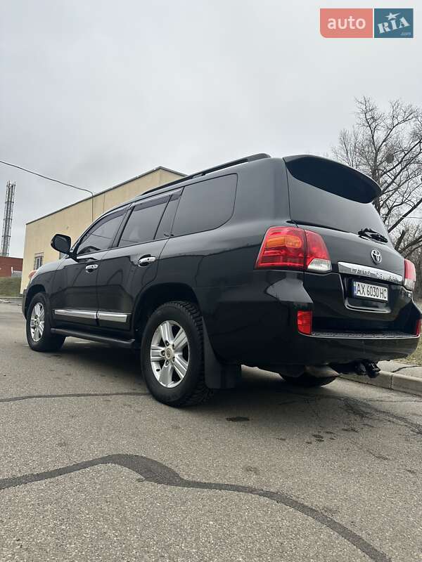 Внедорожник / Кроссовер Toyota Land Cruiser 2012 в Киеве